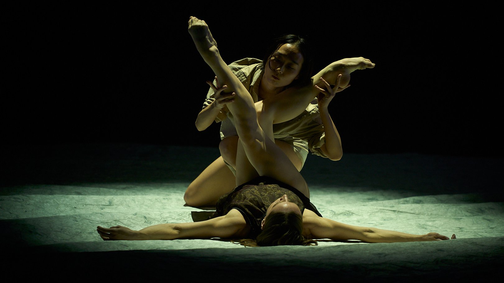 La Revue Finale 0475 by Sasha Onyshchenko WEB